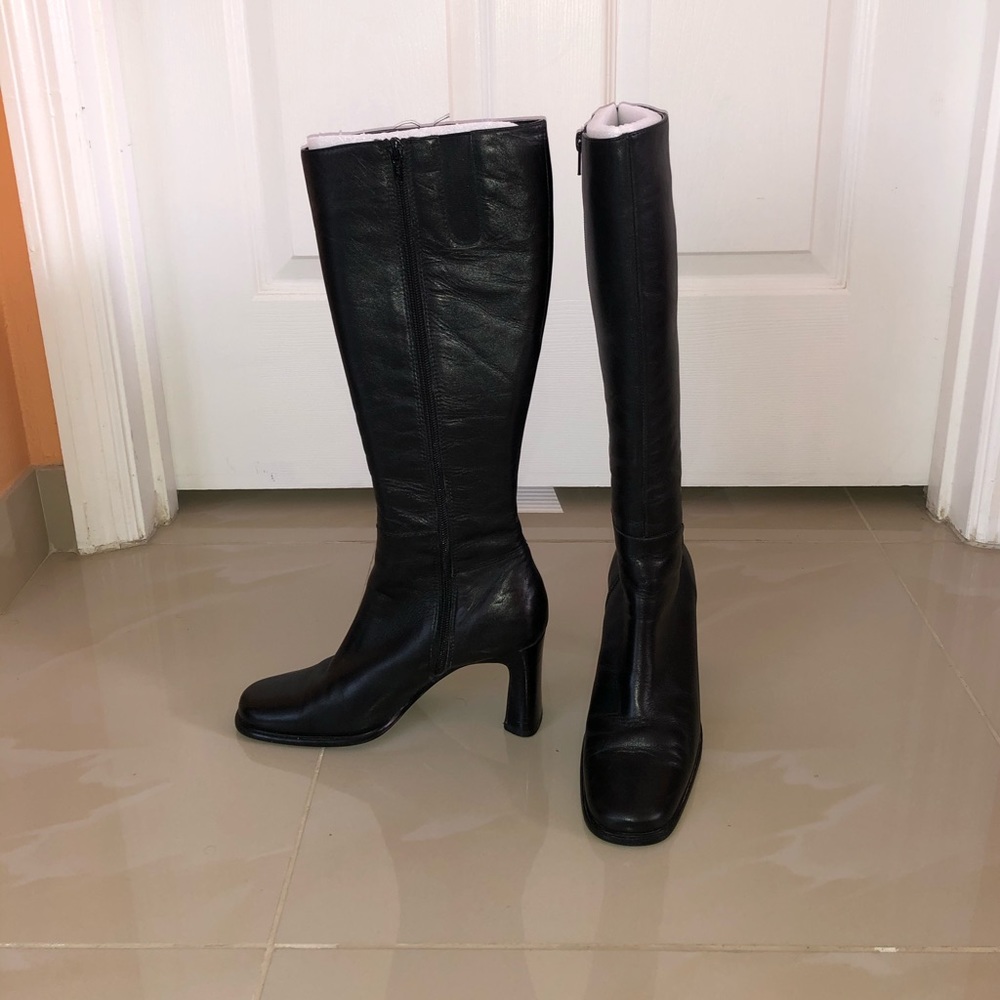 Jennifer Moore Boots!